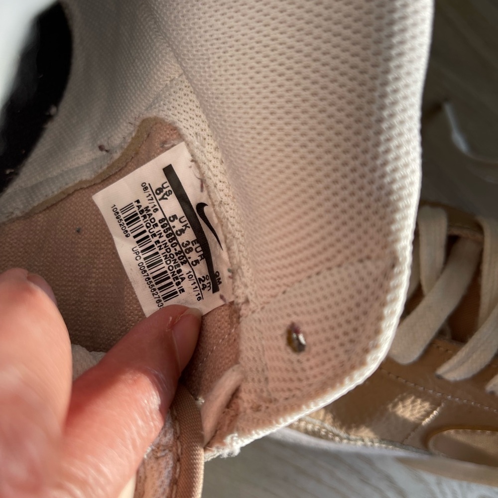 Nike Blazer Mid Premium Leather Linen/Summit White…. RARE - Picture 6 of 6